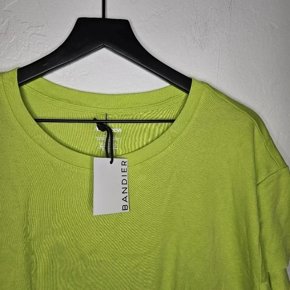 Bandier All Access Encore Cropped Raw edge Short Sleeve Tee in Lime Plus Size 1x - Picture 3 of 5